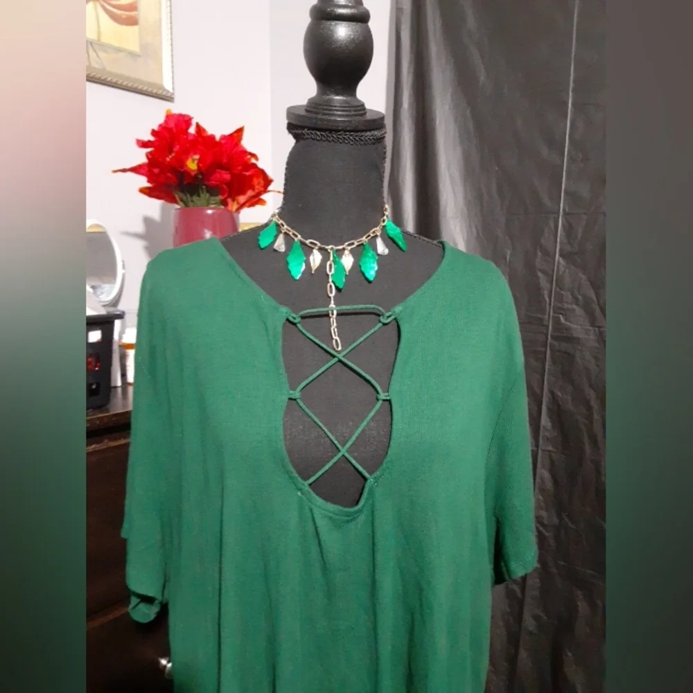 Ava & Viv Women's Top Green Short Sleeve Open Showstring Neckline Size 4X - Picture 2 of 8
